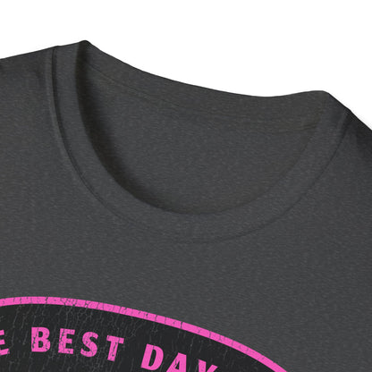 The Best Days Are Fishin Awesome Pink T-Shirt