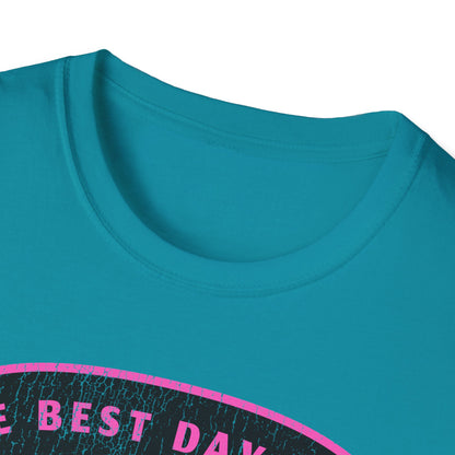 The Best Days Are Fishin Awesome Pink T-Shirt