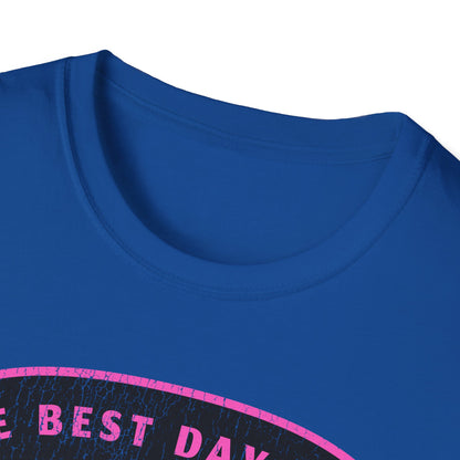 The Best Days Are Fishin Awesome Pink T-Shirt
