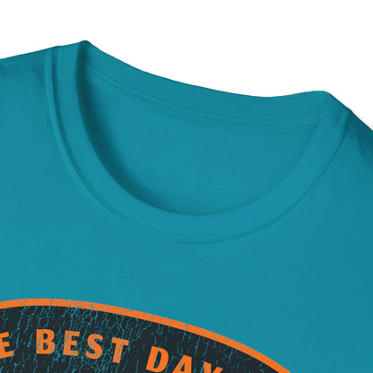 The Best Days Are Fishin Awesome T-Shirt